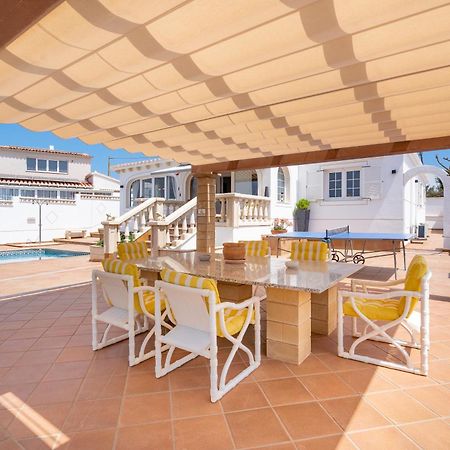 Villa Ingrid 알라이오르 외부 사진